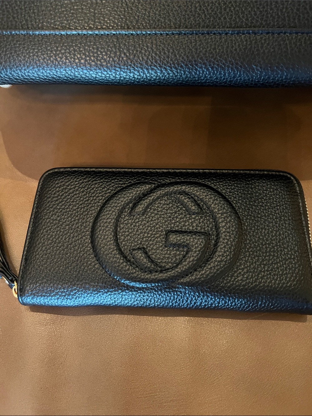 Gucci Black Leather Tote with Matching Wristlet - Picture 2 of 12